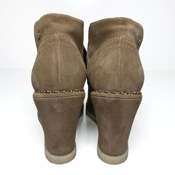 Chanel Chain-Embellished CC Ankle Boot EU 37.5 US 6.5-7 Tan Suede Wedge Bootie - Picture 5 of 10